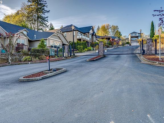 3rd image of 4404 SE 169th Ct