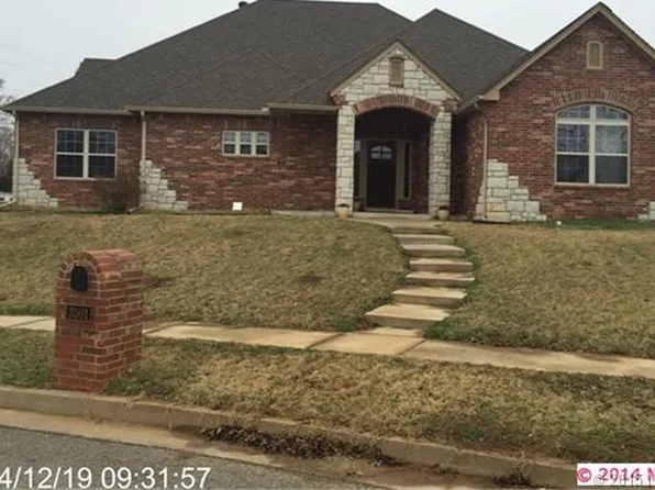 3501 S Walnut Creek Pl W, Sand Springs, OK 74063