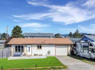 1230 Hub St, Brookings, OR 97415