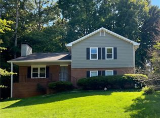 33 Chief Cir, Lawrenceville, GA 30043