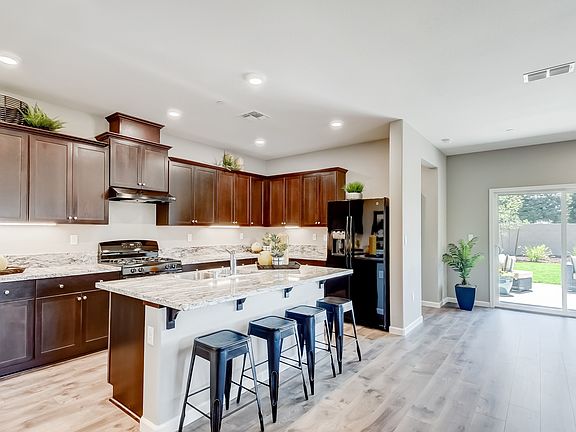 Kitchen with breakfast bar island