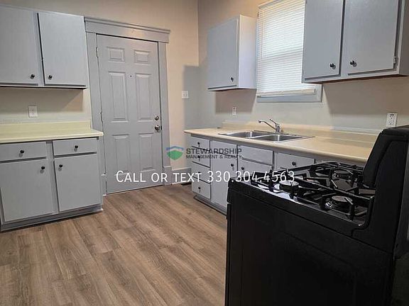 2nd image of 149 Rhodes Ave