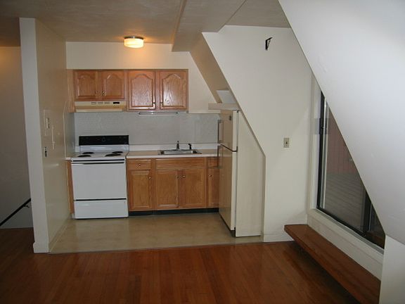 5th image of 17 Highland Ave APT Ga
