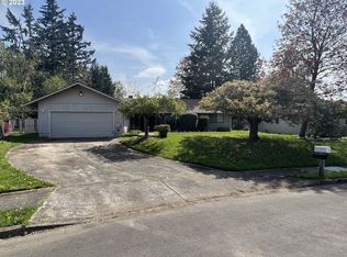 230 SE Robin Way, Gresham, OR 97080