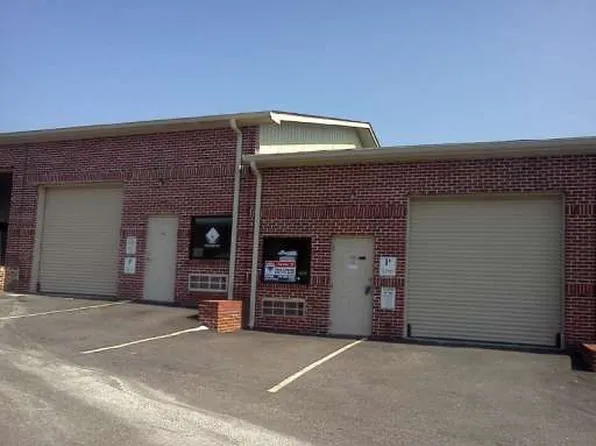 135 Mansell Pl Ste 303, Roswell, GA 30076