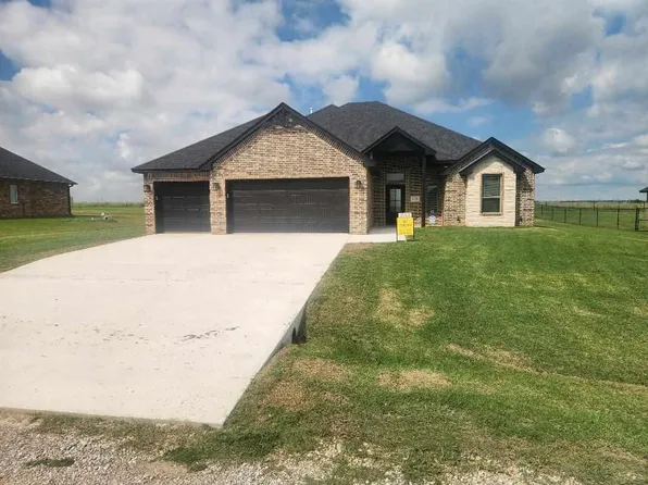 11323 NE Tadpole Dr, Elgin, OK 73538