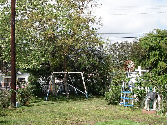 2nd image of 7730 Beckett St
