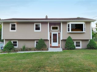 3 Neptune Ln, Middletown, NY 10940