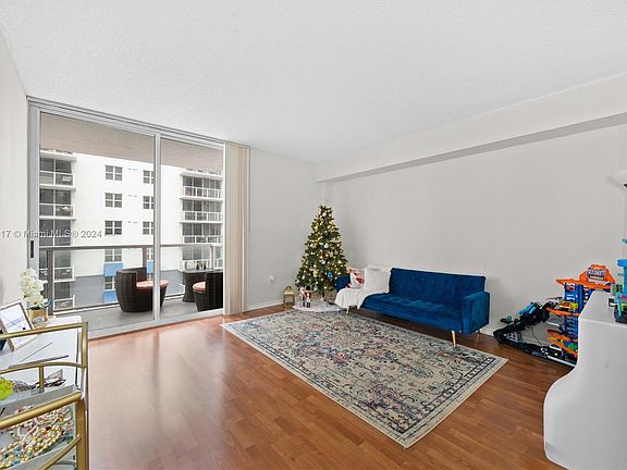 4th image of 5077 NW 7th St APT 810