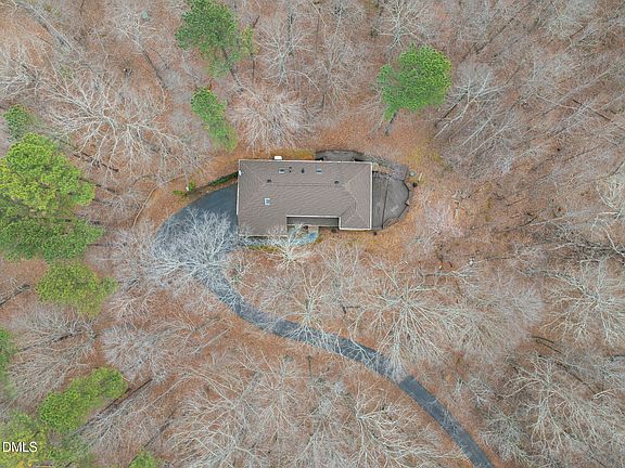 2nd image of 3401 Seven Springs Rd