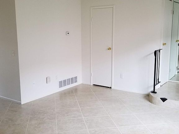 2nd image of 2252 N Indian Canyon Dr Unit E