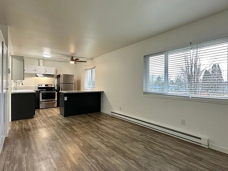 J3 Apartments — Photo 28