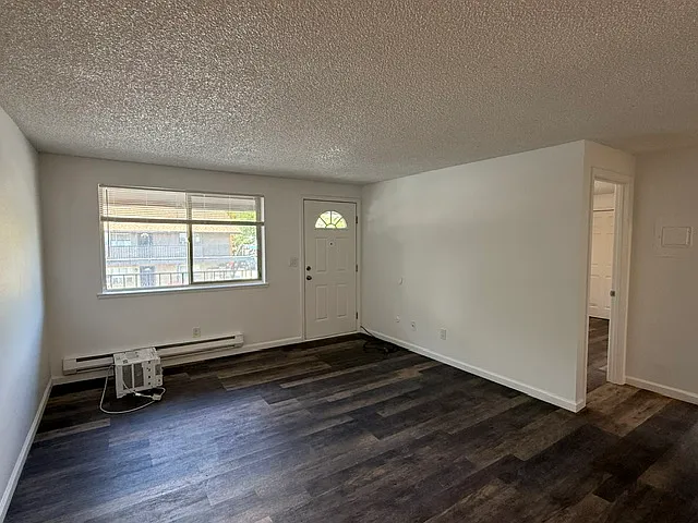 1840 N Stewart St — Photo 2