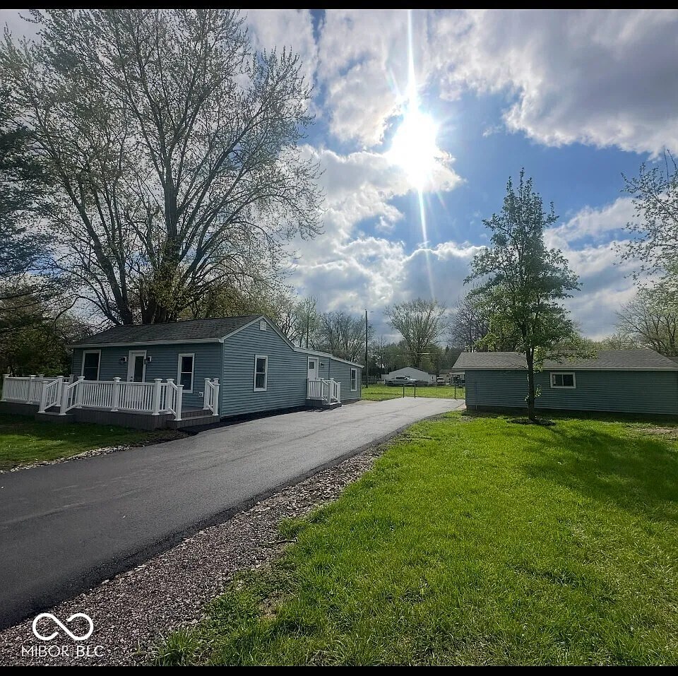 410 S 25th Ave photo 1