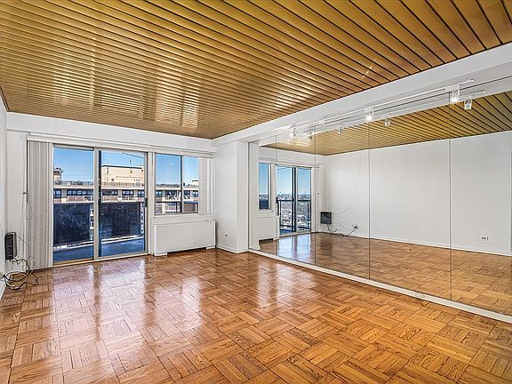 5th image of 1815 215th St APT 17L