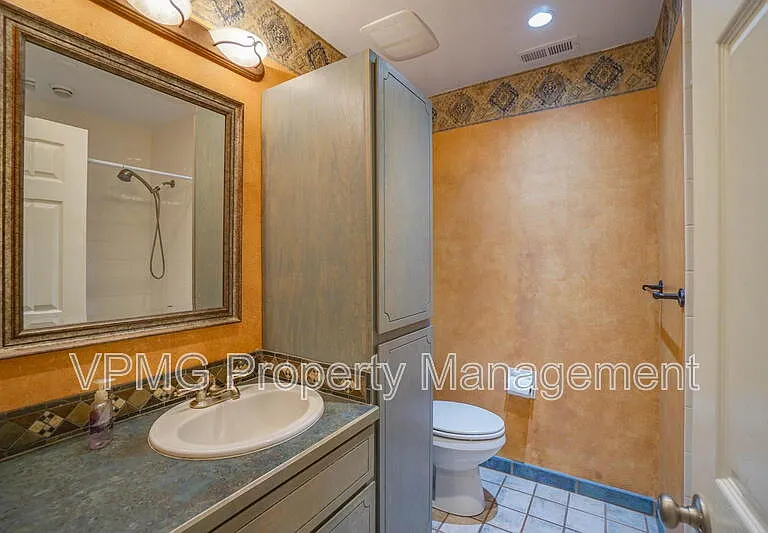 12014 NE 16th St — Photo 17