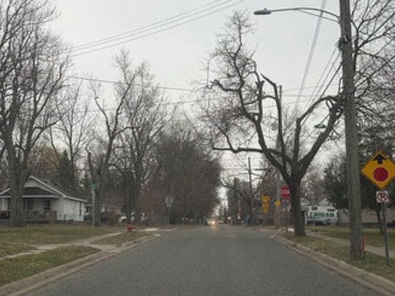 2nd image of 2005 Massachusetts Ave
