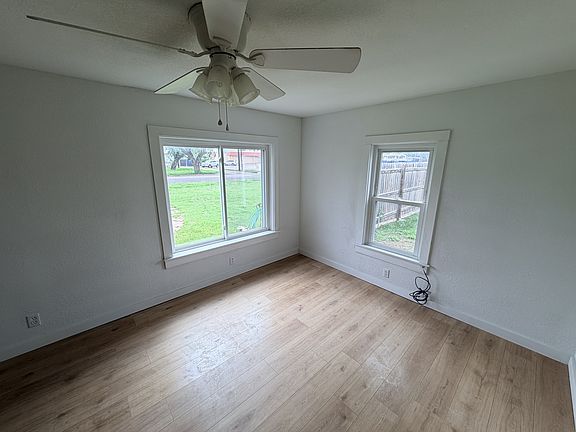 3rd image of 421 N Archer St