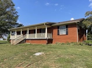 3820 Valentine Rd, Maryville, TN 37804