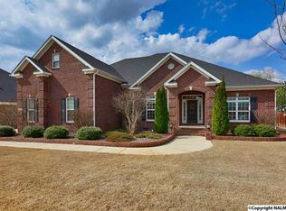 112 Autumn Wind Dr, Madison, AL 35758