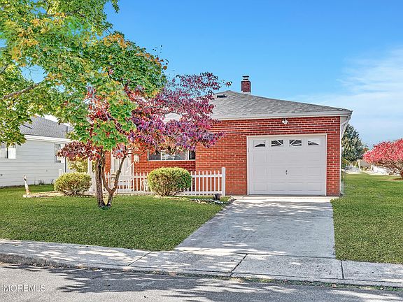 2nd image of 493 Saint Thomas Drive