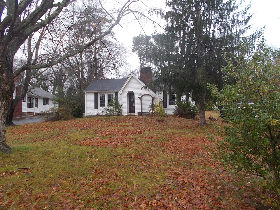 1st image of 2515 NE Woodrow Dr