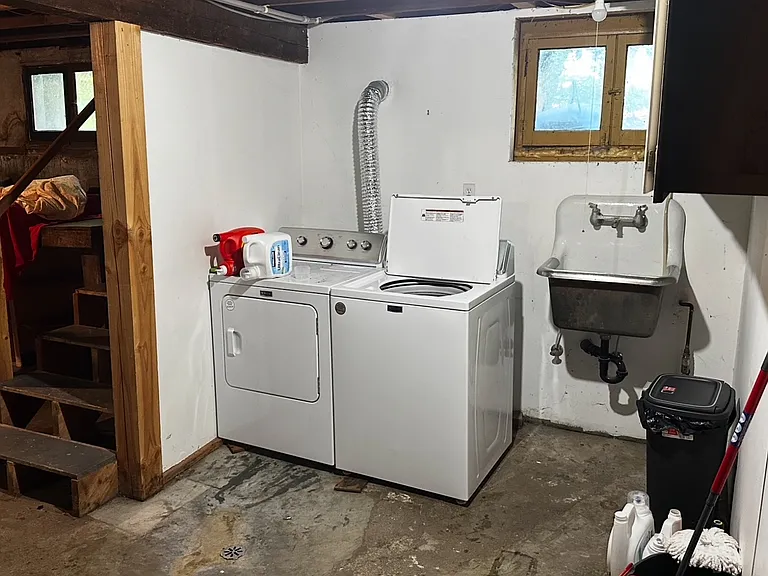 Basement - Laundry
