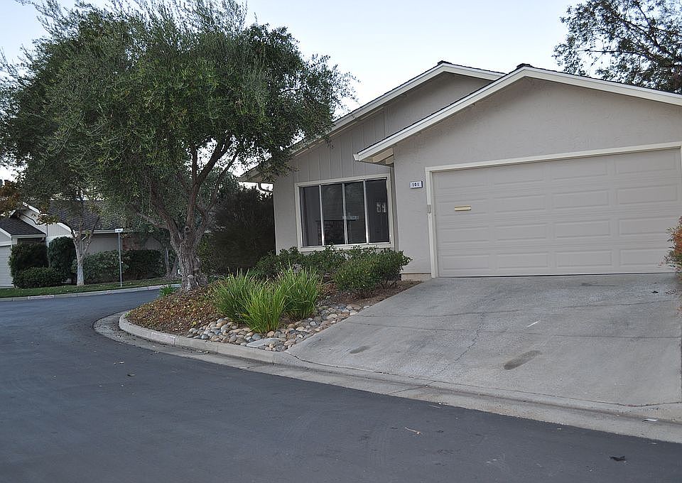 1st image of 101 Abby Wood Ct