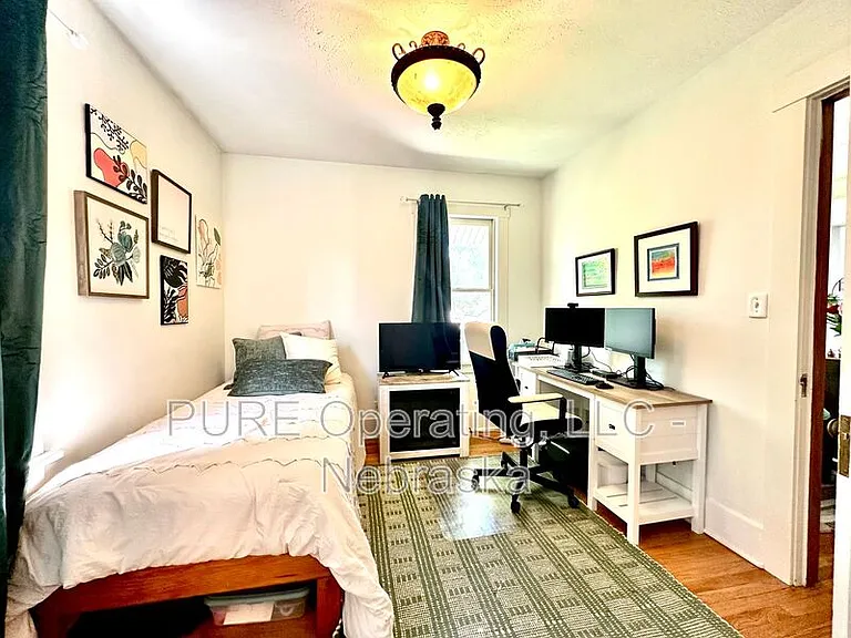 5724 Rees St — Photo 14