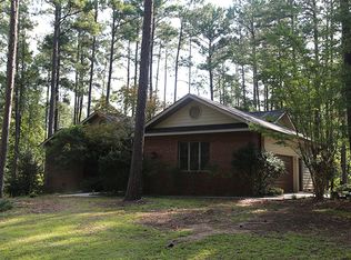 201 Dixie Ct, Mc Cormick, SC 29835