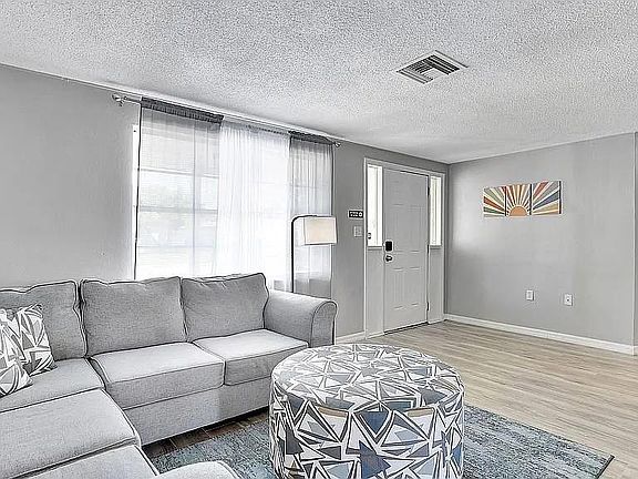 3rd image of 7310 IVANHOE DRIVE