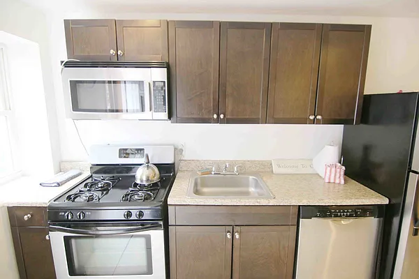 Rented by Scott Williams Realty LLC | media 25