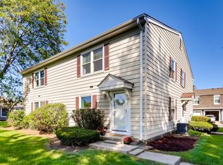 353 Farmington Ln #353, Vernon Hills, IL 60061