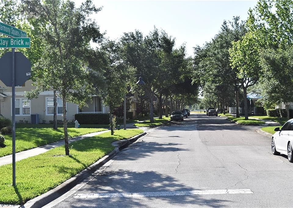 2nd image of 7121 Harmony Square Dr S