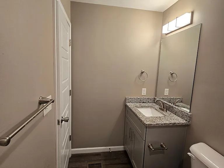 613 Brister St #106 — Photo 15