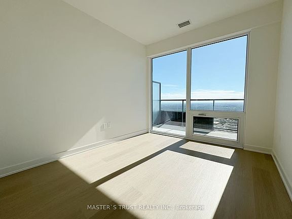 5th image of 448 Burnhamthorpe Rd W #7502