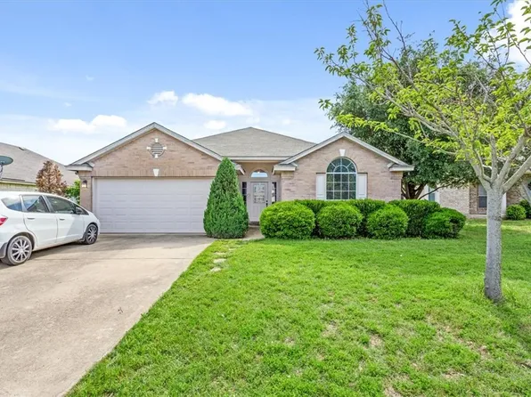 10120 Barton Creek Dr, Waco, TX 76708