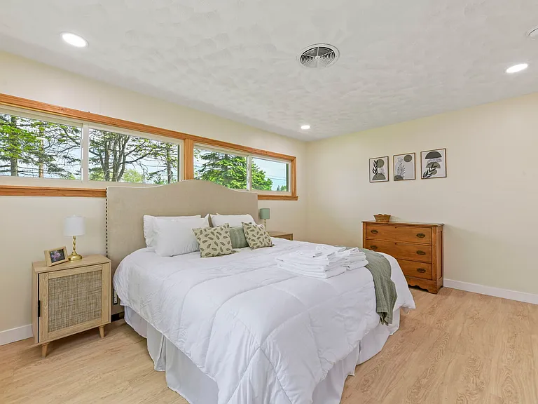 719 Hanshaw Rd — Photo 18