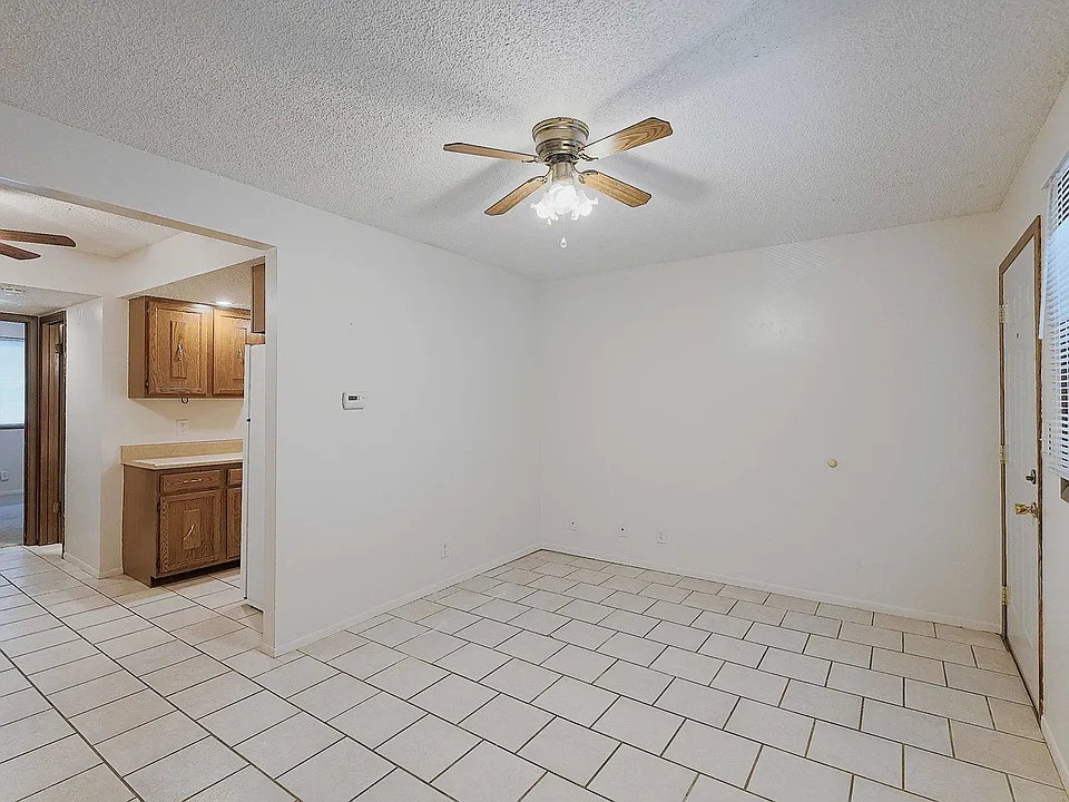922 C St #3