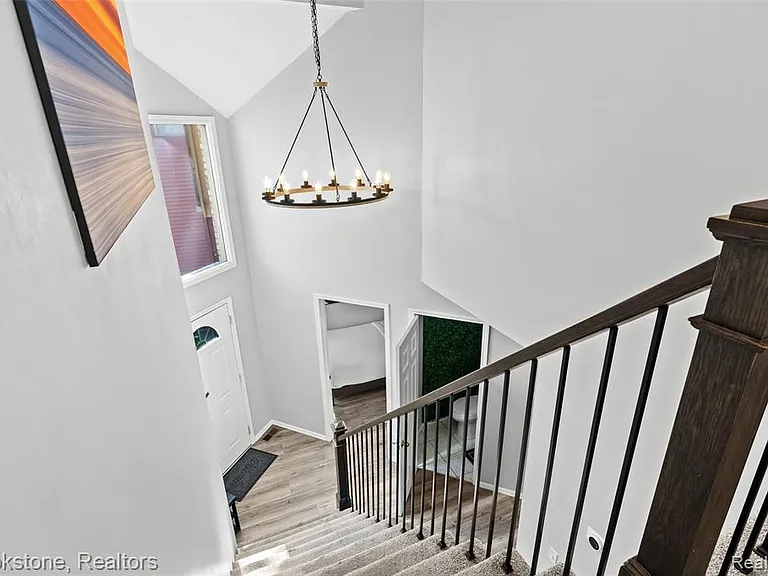 400 La Plaza Ct — Photo 23
