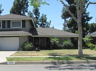 2202 N Mantle Ln, Santa Ana, CA 92705