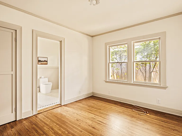 365 W Sierra Madre Blvd — Photo 25