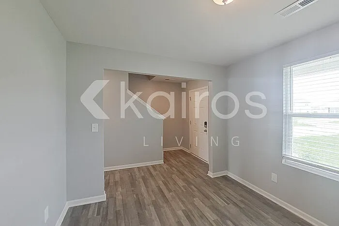 105 Kyles Dr — Photo 3