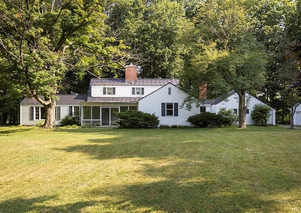 1st image of 200 Elmhurst Dr