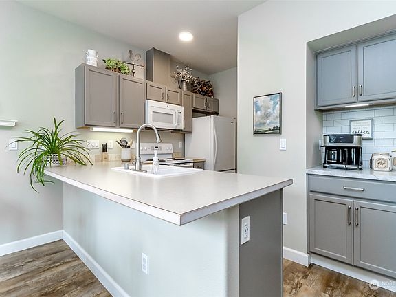 5th image of 6524 127th Street Ct E