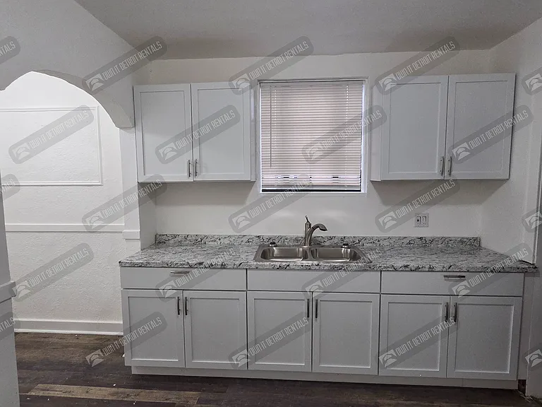 17206 Ilene St — Photo 17