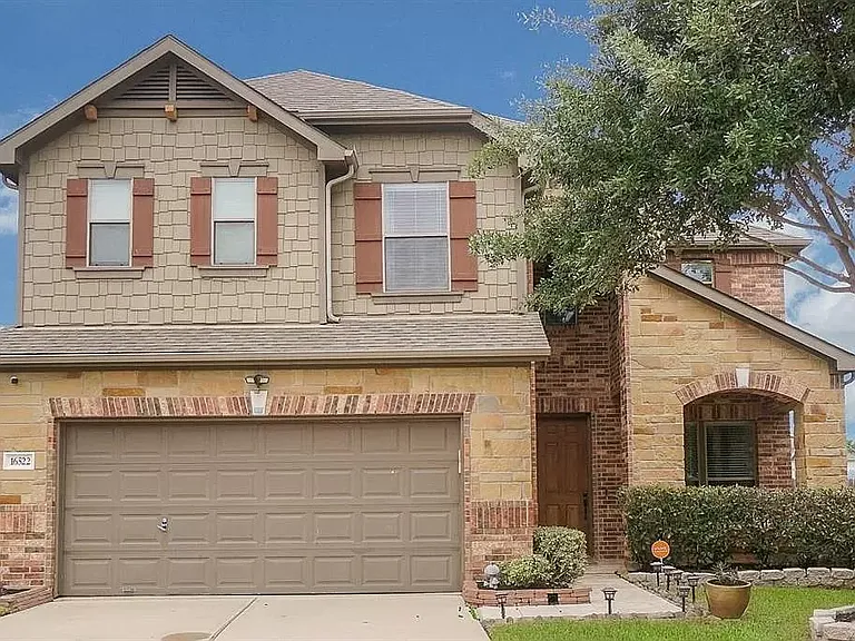 16522 Castle Fraser Dr — Photo 1