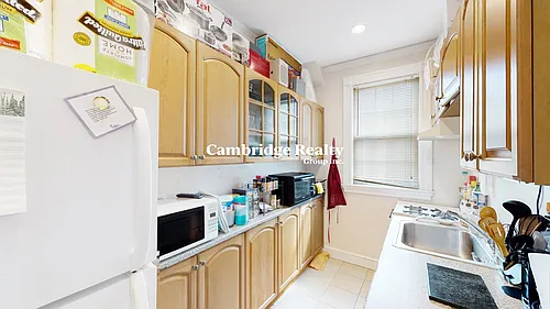 15 Glenville Ave #11T Photo 1