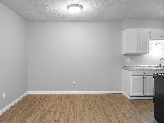 2nd image of 6500 Hackel Dr APT 3