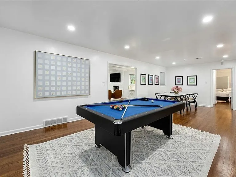 1230 Avondale Dr — Photo 2